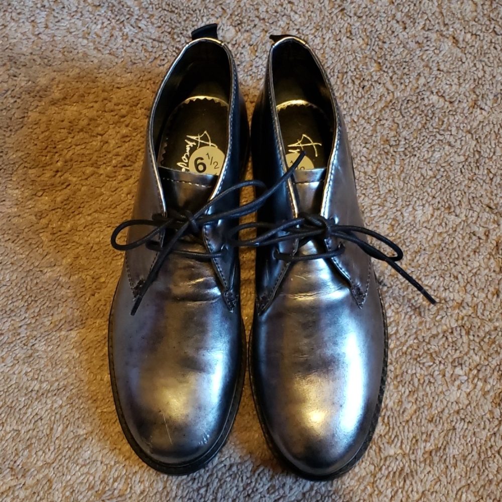 Like new Franco Sarto Pewter Ankle Booties sz 6.5 - Picture 3 of 5